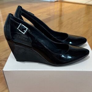 BCBG GENERATION Glossy Black Wedge Shoes